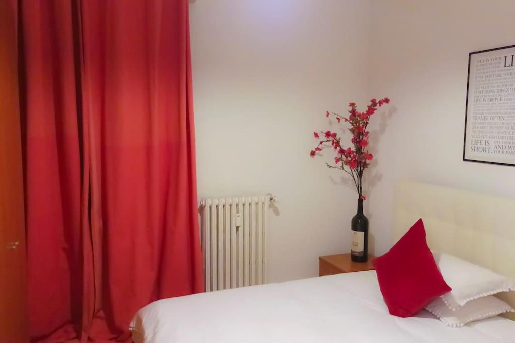 Unique & Beautiful Bedroom In Central Of ฟลอเรนซ์ ภายนอก รูปภาพ