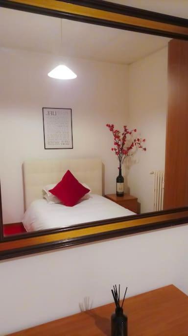 Unique & Beautiful Bedroom In Central Of ฟลอเรนซ์ ภายนอก รูปภาพ