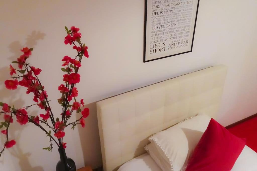 Unique & Beautiful Bedroom In Central Of ฟลอเรนซ์ ภายนอก รูปภาพ