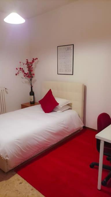 Unique & Beautiful Bedroom In Central Of ฟลอเรนซ์ ภายนอก รูปภาพ